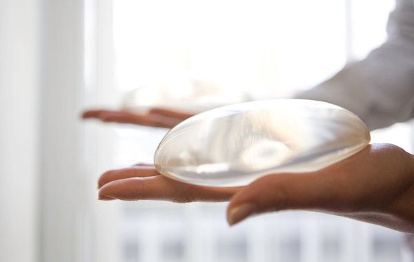 Side Effects and Risks of Breast Implants