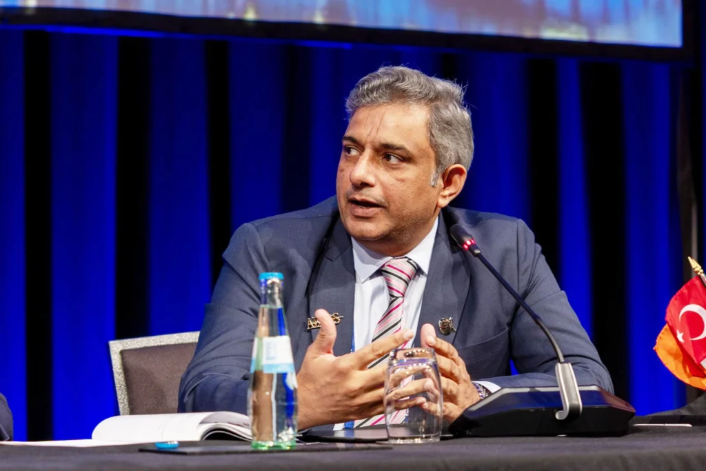 33rd ISHRS World Congress